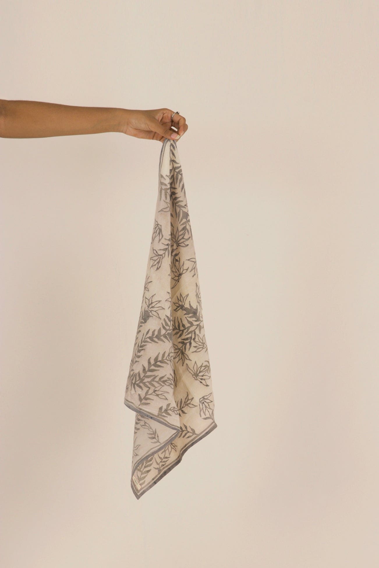 Hope garden Scarf