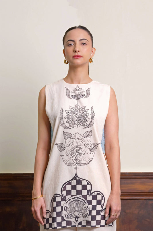 Scribbled in Threads Top